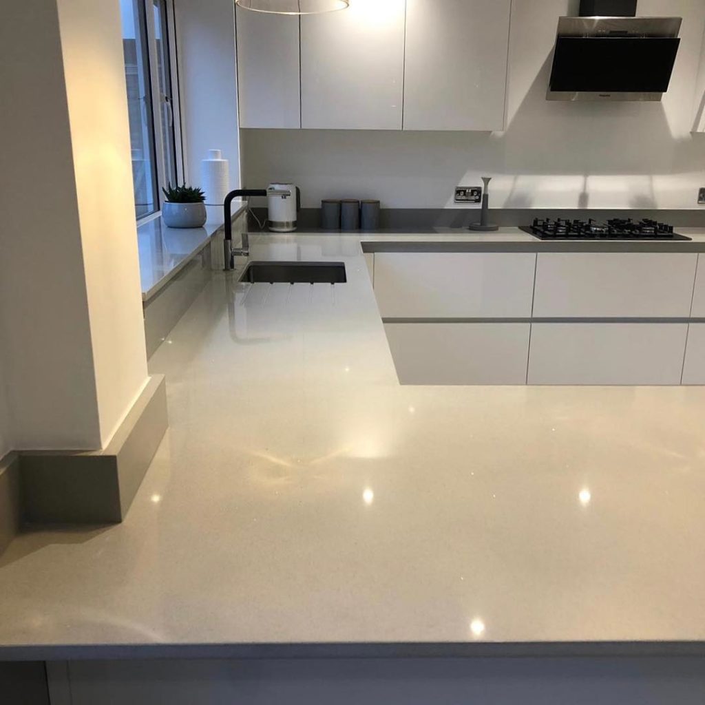 Light Grey Shimmer 20mm Quartz