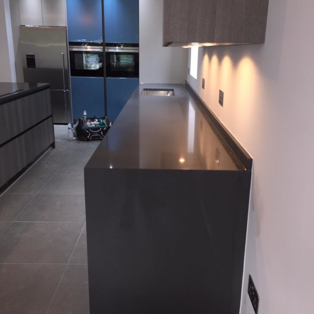 30mm Dark Grey Quartz