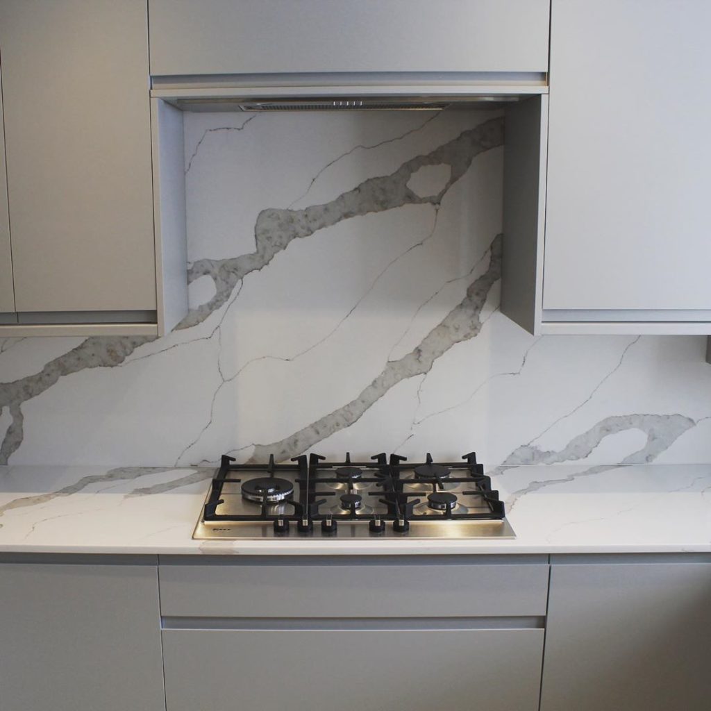 Splashback 08